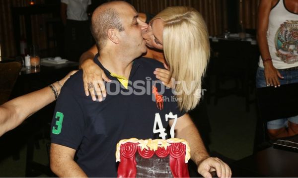  Μάρκος Σεφερλής: Τα «καυτά» φιλιά με την Τσαβαλιά και η τούρτα υπερπαραγωγή