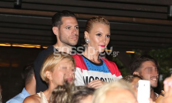 H Τάμτα με τον αγαπημένο της στο σόου του Ρουβά στη Μύκονο