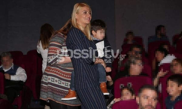 Φαίη Σκορδά: Με τον γιο της Δημήτρη στο σινεμά