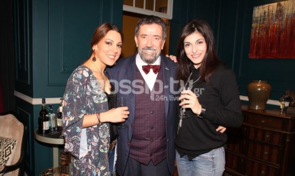 Ο Σπύρος Παπαδόπουλος έκοψε την Πρωτοχρονιάτικη πίτα