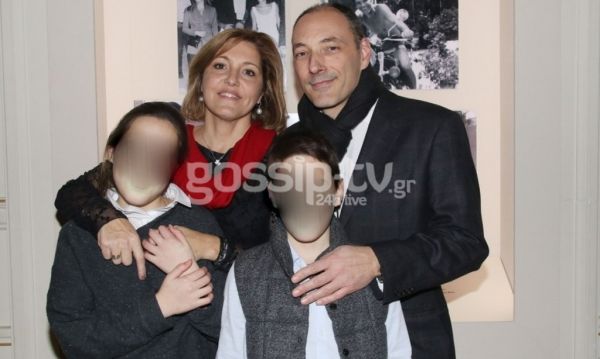 Μελίτα Κούρκουλου: Με τον σύζυγο και τα παιδιά της στη γιορτή για τη μνήμη του πατέρα της