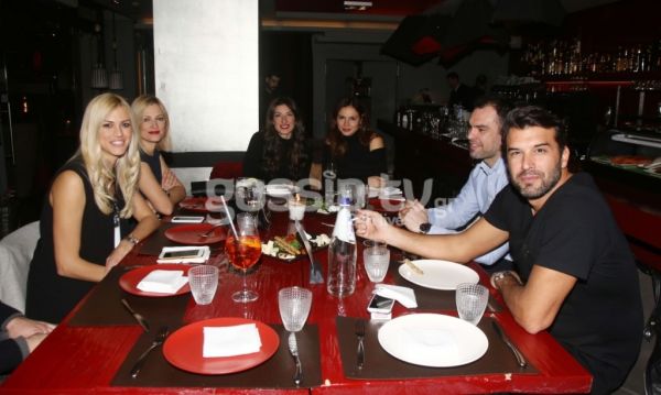 Βάσω Κολλιδά: Βραδινή έξοδος με το σύζυγο της και φίλους!