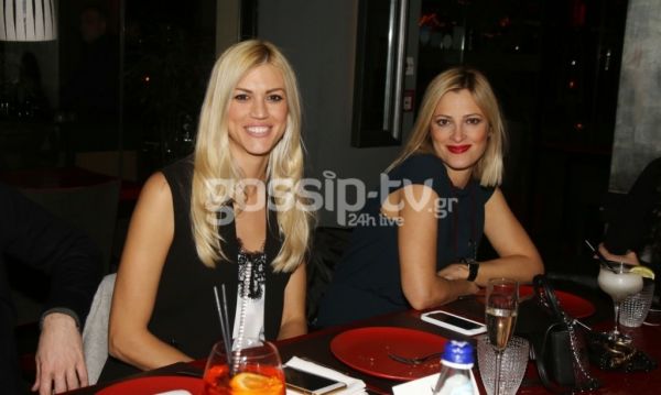 Βάσω Κολλιδά: Βραδινή έξοδος με το σύζυγο της και φίλους!