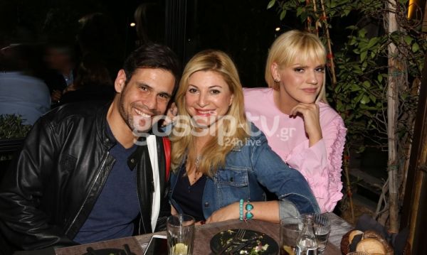 Συνάντηση επωνύμων στο κέντρο της Αθήνας