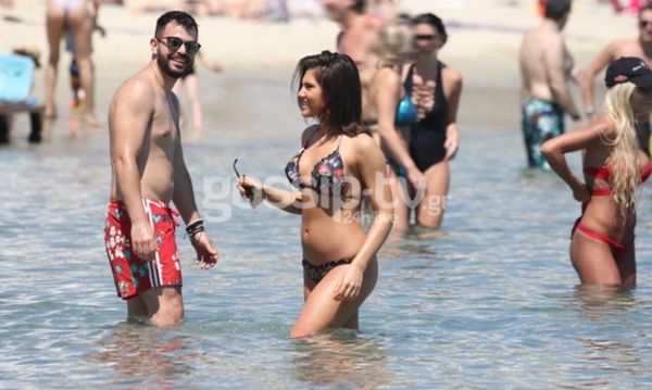 Έλενα Τσαγκρινού-Βασίλης Κουμεντάκος: Τρυφερές στιγμές στο νησί των Ανέμων! (φωτό)