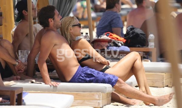 Ο γάμος τους «πάει» πολύ! Βουτιές στη Μύκονο για τους…