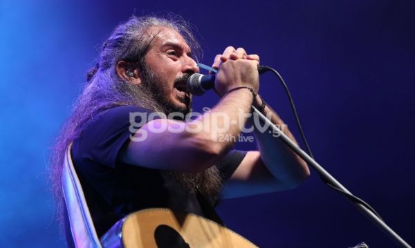 Στη συναυλία του Γιάννη Χαρούλη στο Κατράκειο