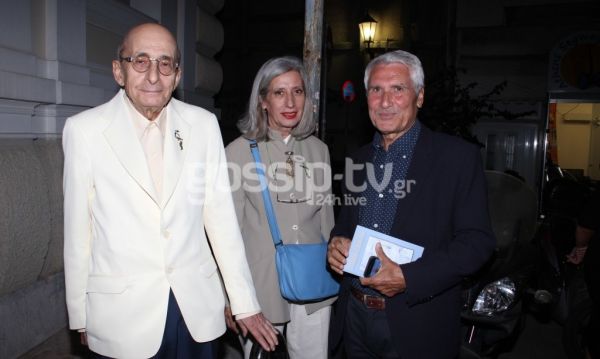 «Και τώρα τι κάνουμε;» στο θέατρο Τέχνης με την Αντώνη Καφετζόπουλο