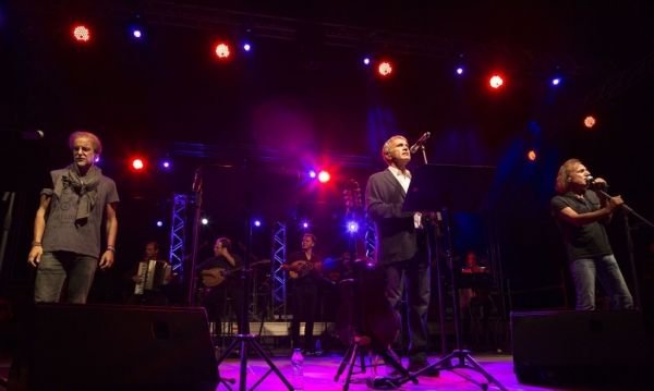 Βασίλης Παπακωνσταντίνου: Πολεμώντας το «τέρας» της κατάθλιψης