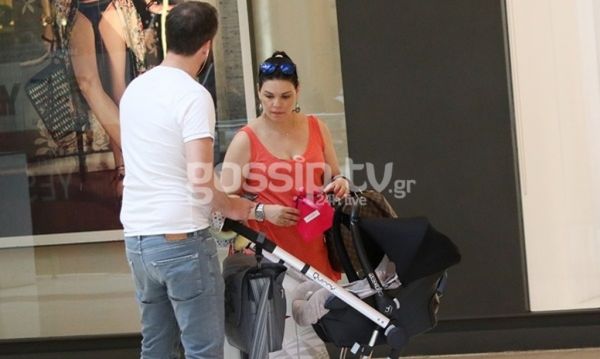 Ασλάνογλου-Πέππας: Πρώτη δημόσια εμφάνιση με τον γιο τους