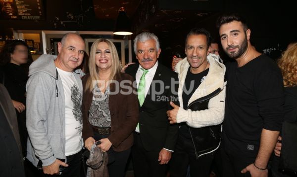 Επίσημη πρεμιέρα για την παράσταση «Μπαμπά μην ξαναπεθάνεις Παρασκευή»