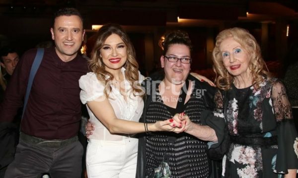 Λαμπερή πρεμιέρα του «Ζητείται Ψεύτης» στο Παλλάς  