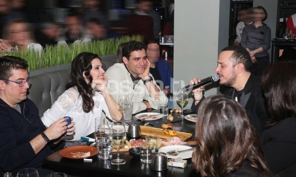 Ο Άκης Δείξιμος ξεσήκωσε με τις επιτυχίες του-Ποιοι διασκέδασαν μαζί του;