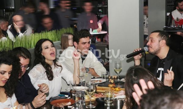 Ο Άκης Δείξιμος ξεσήκωσε με τις επιτυχίες του-Ποιοι διασκέδασαν μαζί του;