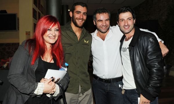 Λαμπερή πρεμιέρα για το «Ζωή σ’ ελόγου μας»