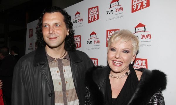 Ποια διάσημα ζευγάρια διασκέδασαν στην Άννα Βίσση;