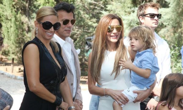 Το άλμπουμ της βάφτισης των διδύμων του Φοίβου