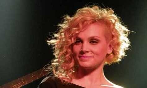  Quiz: Ποια τραγουδίστρια θέλει να πάει στην Ινδία;