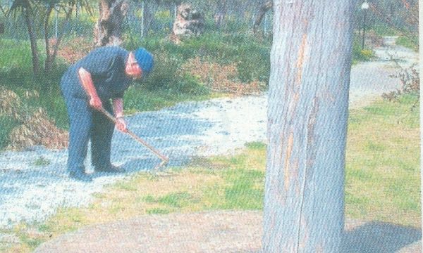 Γιάννης Βαρβιτσιώτης:  «Αναδιαρθρώνει» το χωράφι του