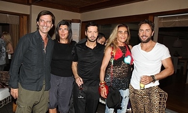 Ποιοι παρευρέθησαν στην απονομή πλατινένιου cd του Γιώργου Μαζωνάκη;