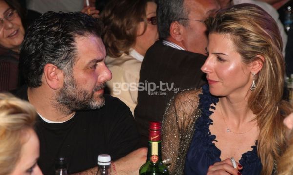 Γρηγόρης Αρναούτογλου: Το γλέντι στη Θεοδωρίδου και τα τρυφερά τετ α τετ με την Κοτοβός (φωτό)