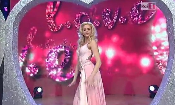 Απίστευτο: Η Ρία Αντωνίου στον τελικό του Ιταλικού  Dancing with the stars (φωτό)