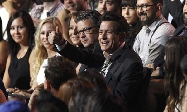 MTV Movie Awards: Το κόκκινο χαλί και οι πιο παράξενες στιγμές