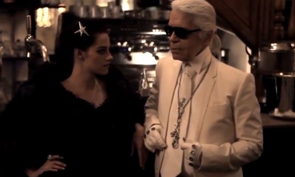 O Mario Testino φωτογραφίζει την Kristen Stewart