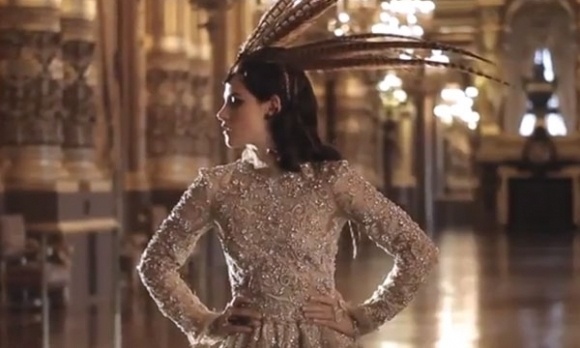 O Mario Testino φωτογραφίζει την Kristen Stewart