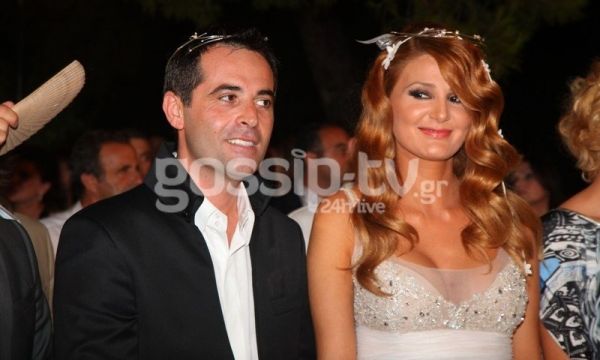 Το φωτογραφικό άλμπουμ του γάμου Τζιβεριώτη-Τσακουμάκου