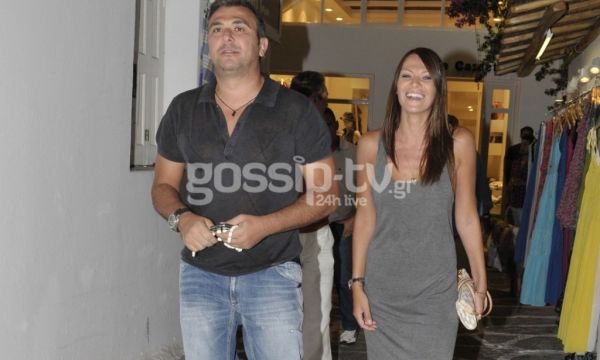  Αντώνης Ρέμος- Υβόννη Μπόσνιακ: Στο Νησί των Ανέμων χαλαρώνουν πιο ερωτευμένοι από ποτέ 