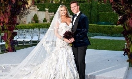 2,5 εκατομμύρια ευρώ κόστισε ο γάμος γνωστής τραγουδίστριας με επιχειρηματία!