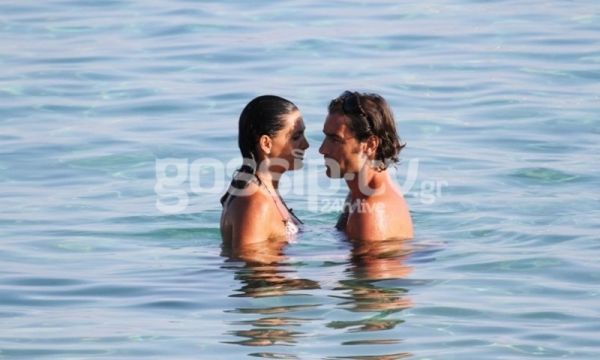 Μήνας του μέλιτος στην Ελλάδα για τον Ρομπέρ Πιρές και την Ελληνογαλλίδα σύζυγό του Τζέσικα Λαμέρ στην Μύκονο!