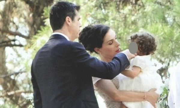 Φωτεινή Δάρρα: Νέες φωτογραφίες από τη βάφτιση της κόρης της