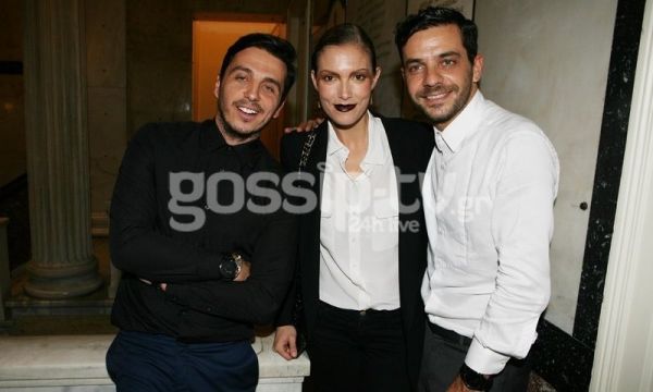 Εντυπωσιακή επίδειξη μόδας με αρκετούς επώνυμους