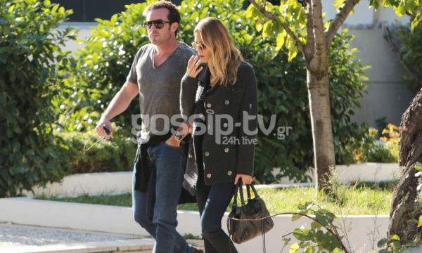 Βίκυ Καγιά: Με… ωραία παρέα στην Κηφισιά