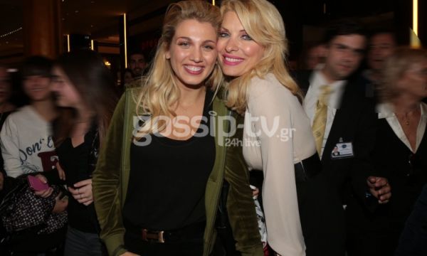 Ελένη Μενεγάκη-Κωνσταντίνα Σπυροπούλου: Έχουν γίνει αυτοκόλλητες! 