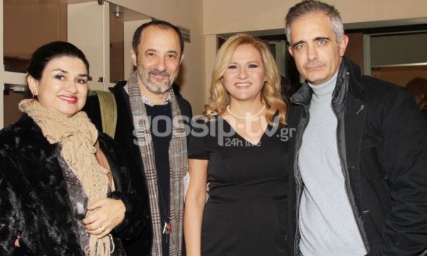 Οι «καυτές» σκηνές του Στέλιου Μάινα στο θέατρο