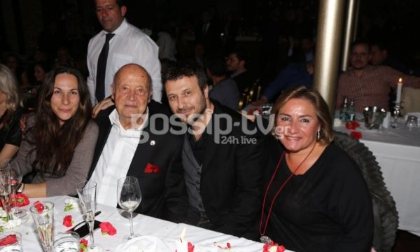 Γιάννης Πλούταρχος: Με την γυναίκα του στον Τόλη Βοσκόπουλο!