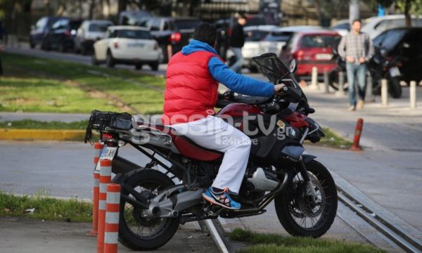 Κώστας Σόμμερ: Δεν αποχωρίζεται την μηχανή του