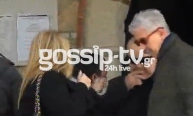 Το τελευταίο αντίο στον Σάκη Μπουλά! (φωτό)