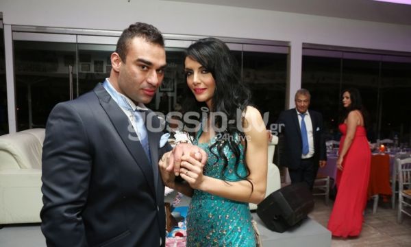 Το φωτογραφικό άλμπουμ από τον αρραβώνα της Μπέττυς Κουράκου!