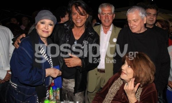 Η εμφάνιση της Μαίρης Χρονοπούλου μετά από καιρό!