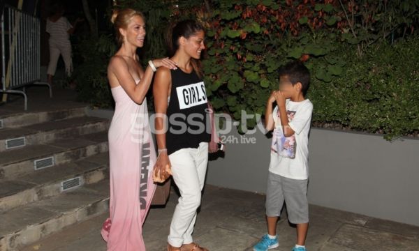  Ντορέττα Παπαδημητρίου: Με τους γιους της στο διεθνές Φεστιβάλ χορού και μουσικής, "Earthdancers"