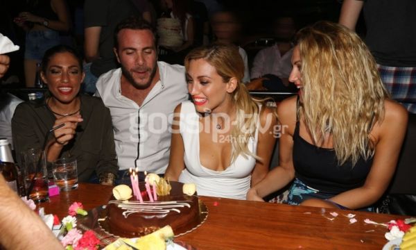 Κωνσταντίνα Σπυροπούλου: Γιόρτασε τα γενέθλια της με καλούς φίλους