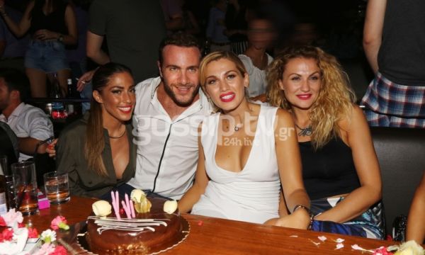 Κωνσταντίνα Σπυροπούλου: Γιόρτασε τα γενέθλια της με καλούς φίλους