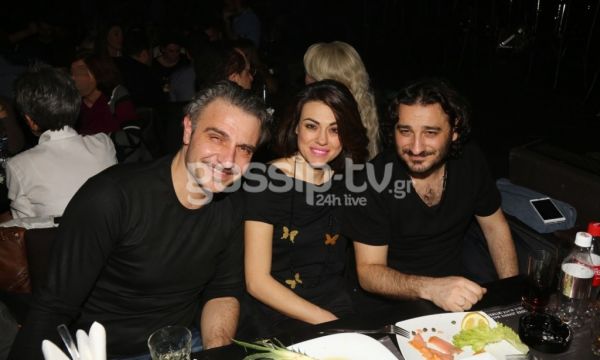 Ερωτευμένα ζευγάρια σε… τρελά κέφια