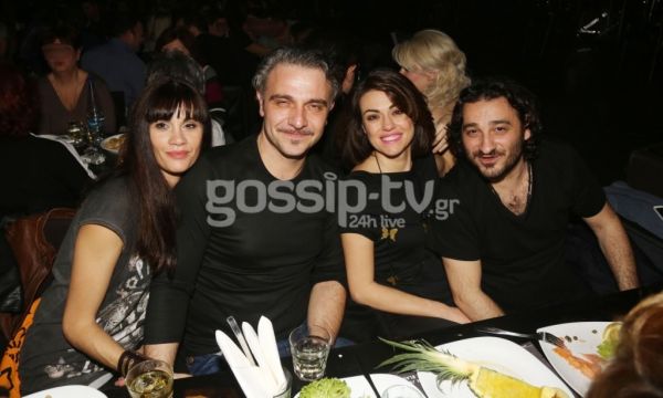 Ερωτευμένα ζευγάρια σε… τρελά κέφια