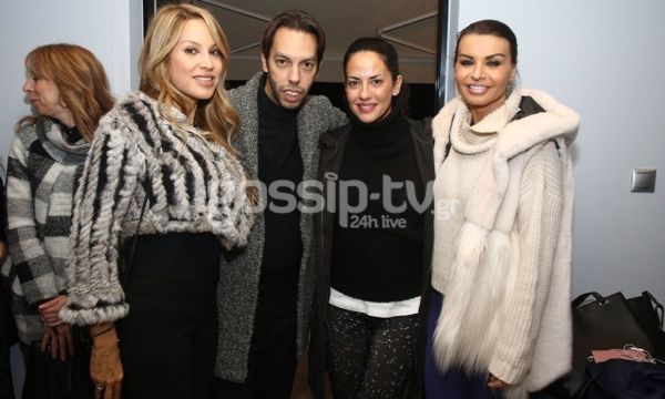 Σε εγκαίνια στη Νέα Ερυθραία