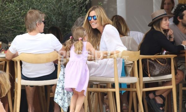 Ευτυχισμένοι μαζί, παντού! 